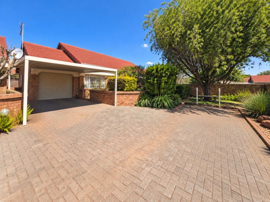 2 Bedroom Property for Sale in Universitas Free State